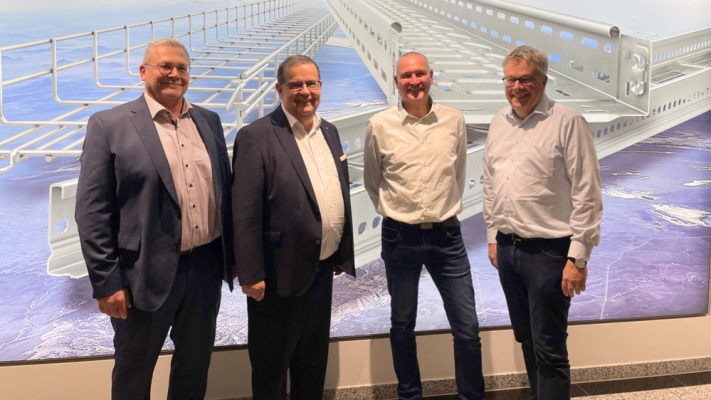 Photo from left to right: Michael Leber, Managing Director BSH GmbH, Bruno Reufels, CEO Niedax Group, Patrick Sartor, Head of Purchasing and Authorized Signatoary at BSH GmbH and Alexander Horn, Technical Managing Director and Shareholder Niedax Group.